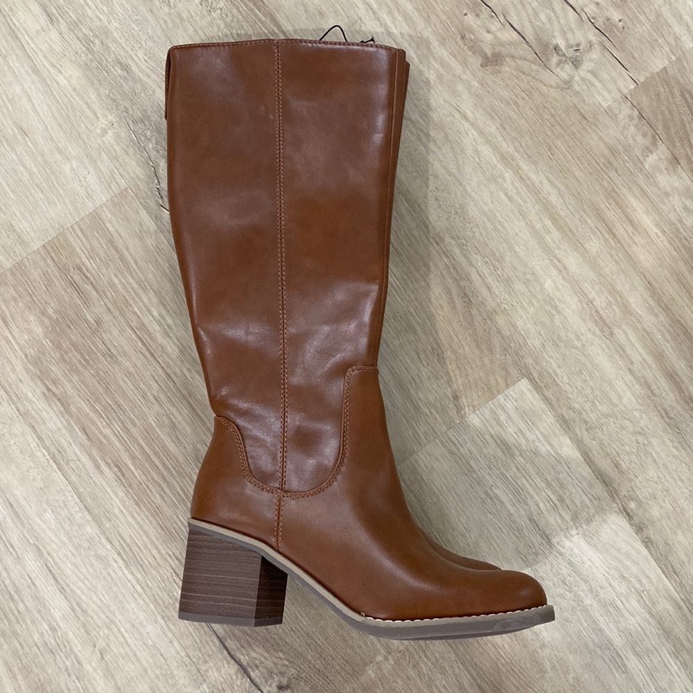 NEW Women’s Universal Thread Tatiana Knee High Boot
